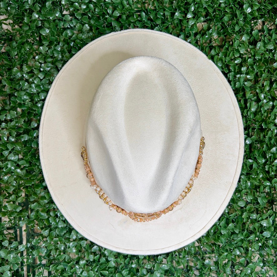 Mia Hat