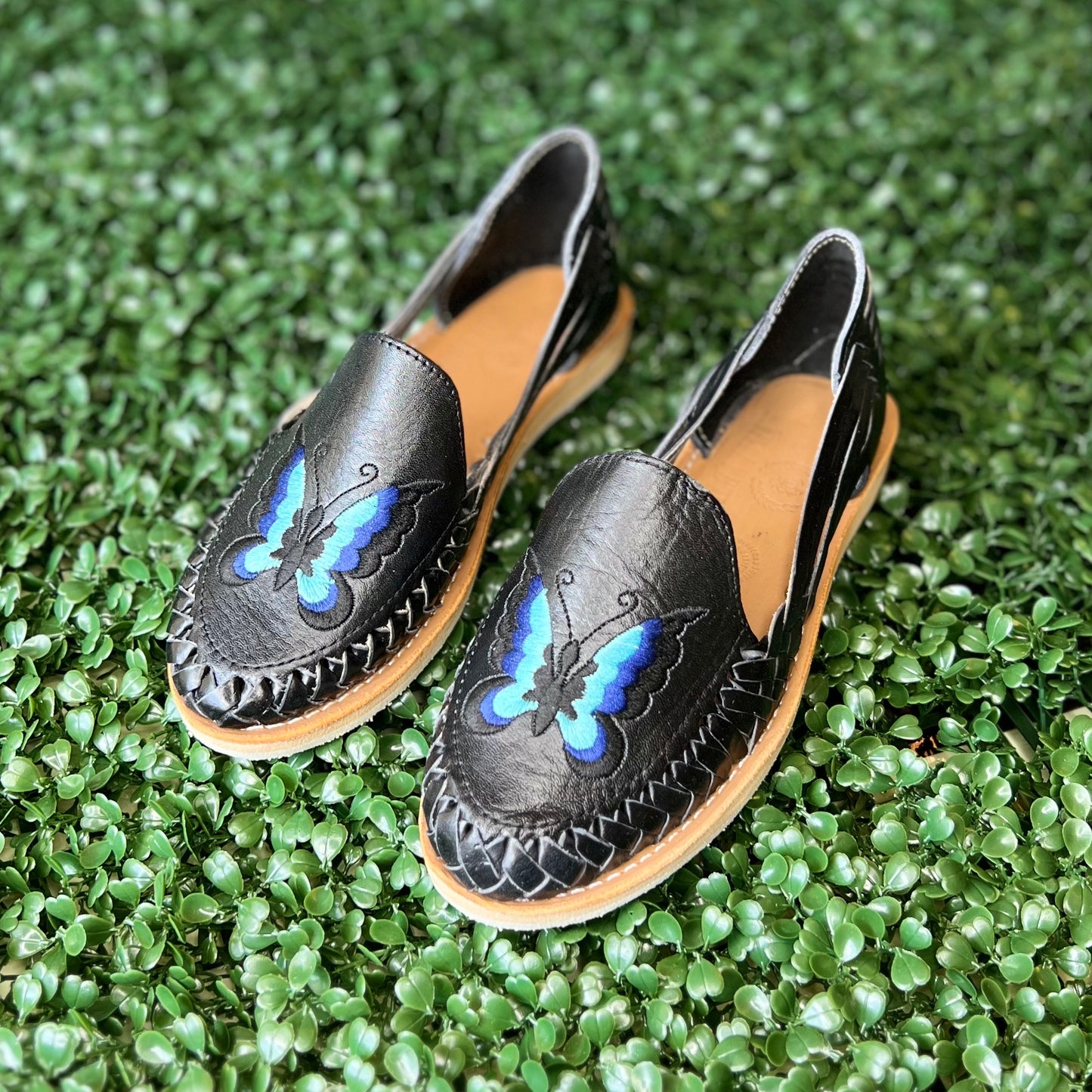 BELLA HUARACHE