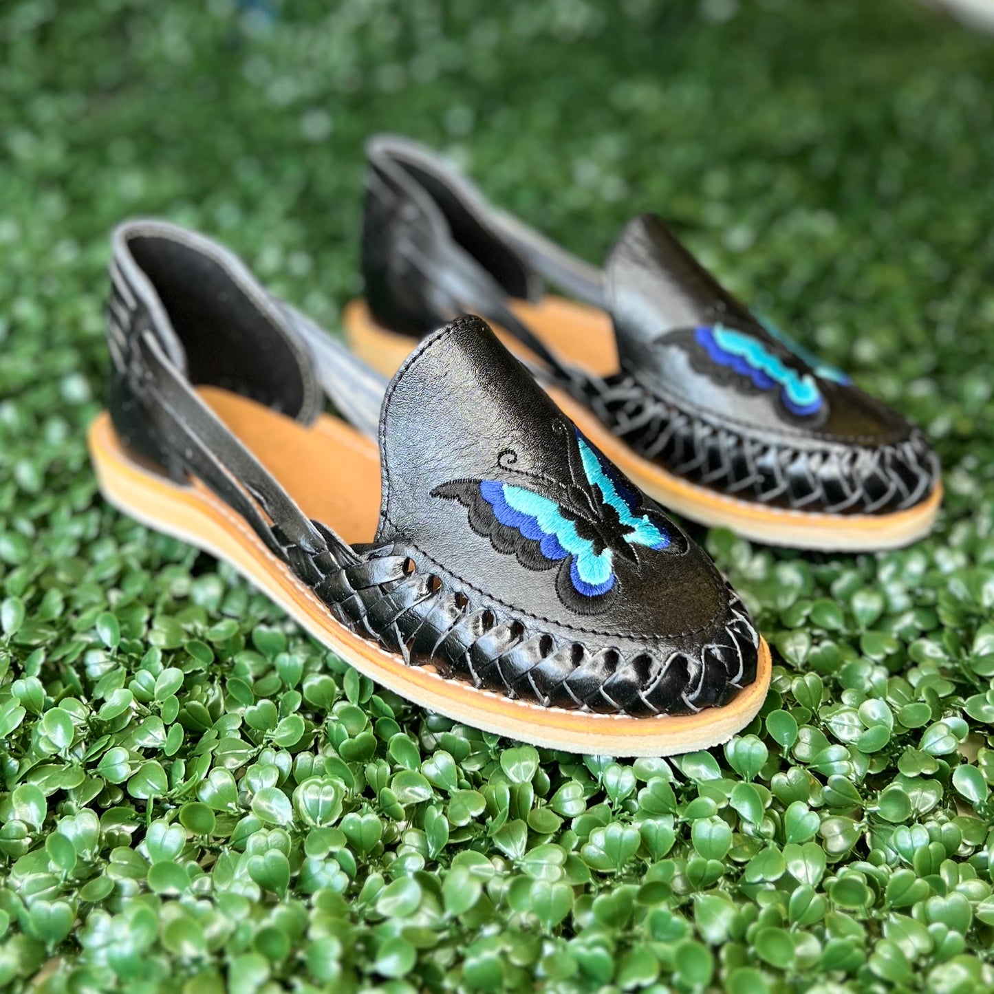 BELLA HUARACHE