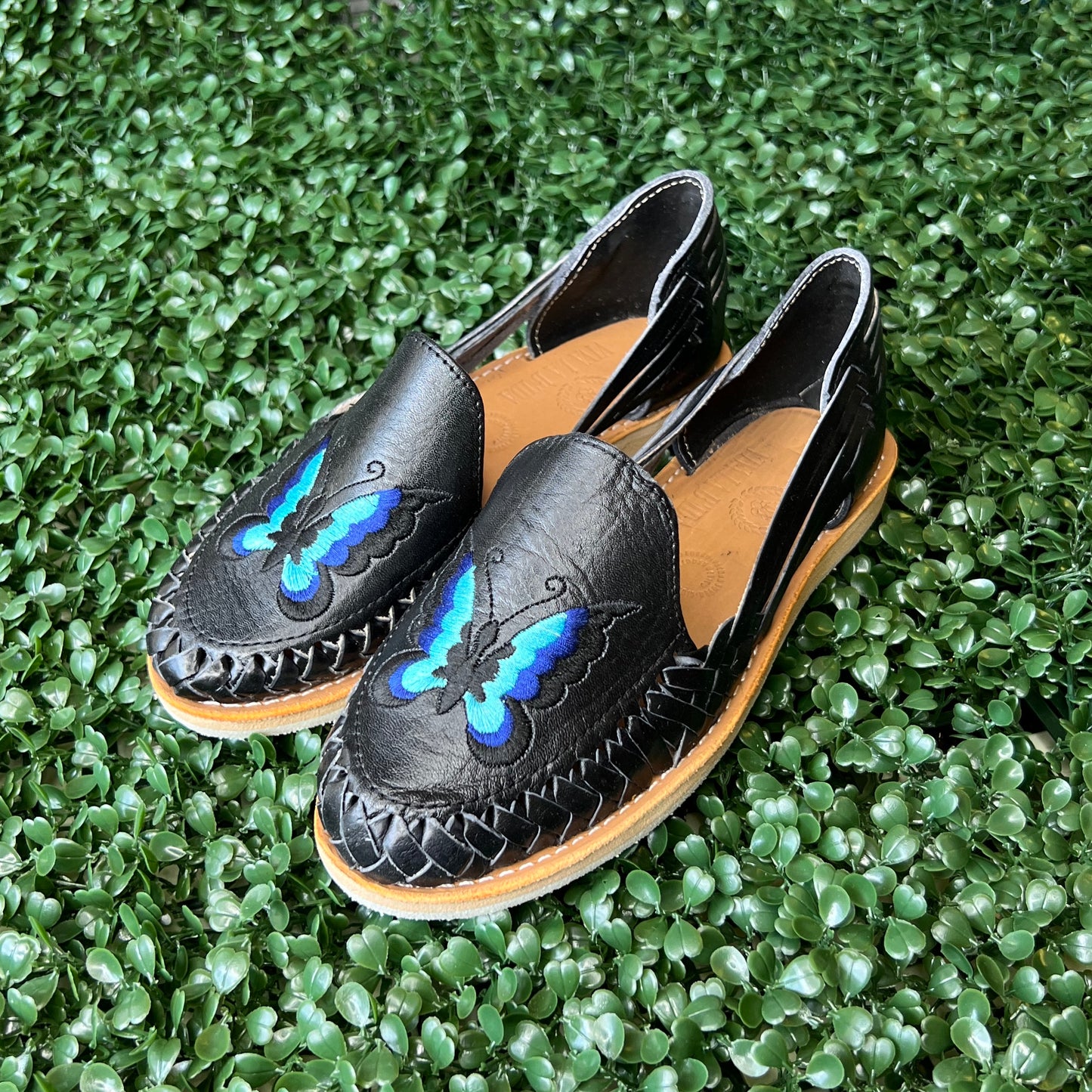 BELLA HUARACHE