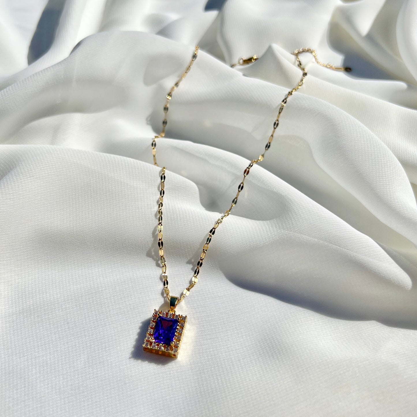 Elegant Violet Cubic Zirconia Necklace