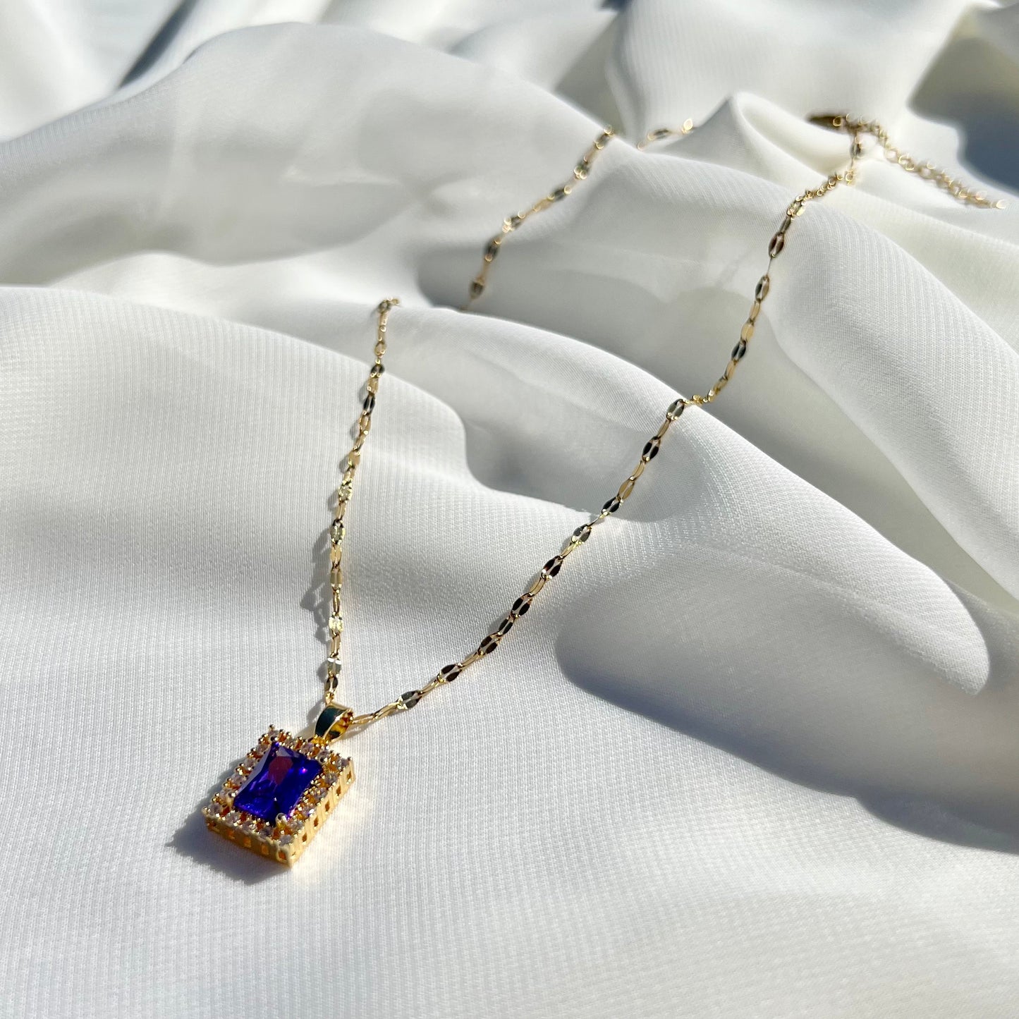 Elegant Violet Cubic Zirconia Necklace