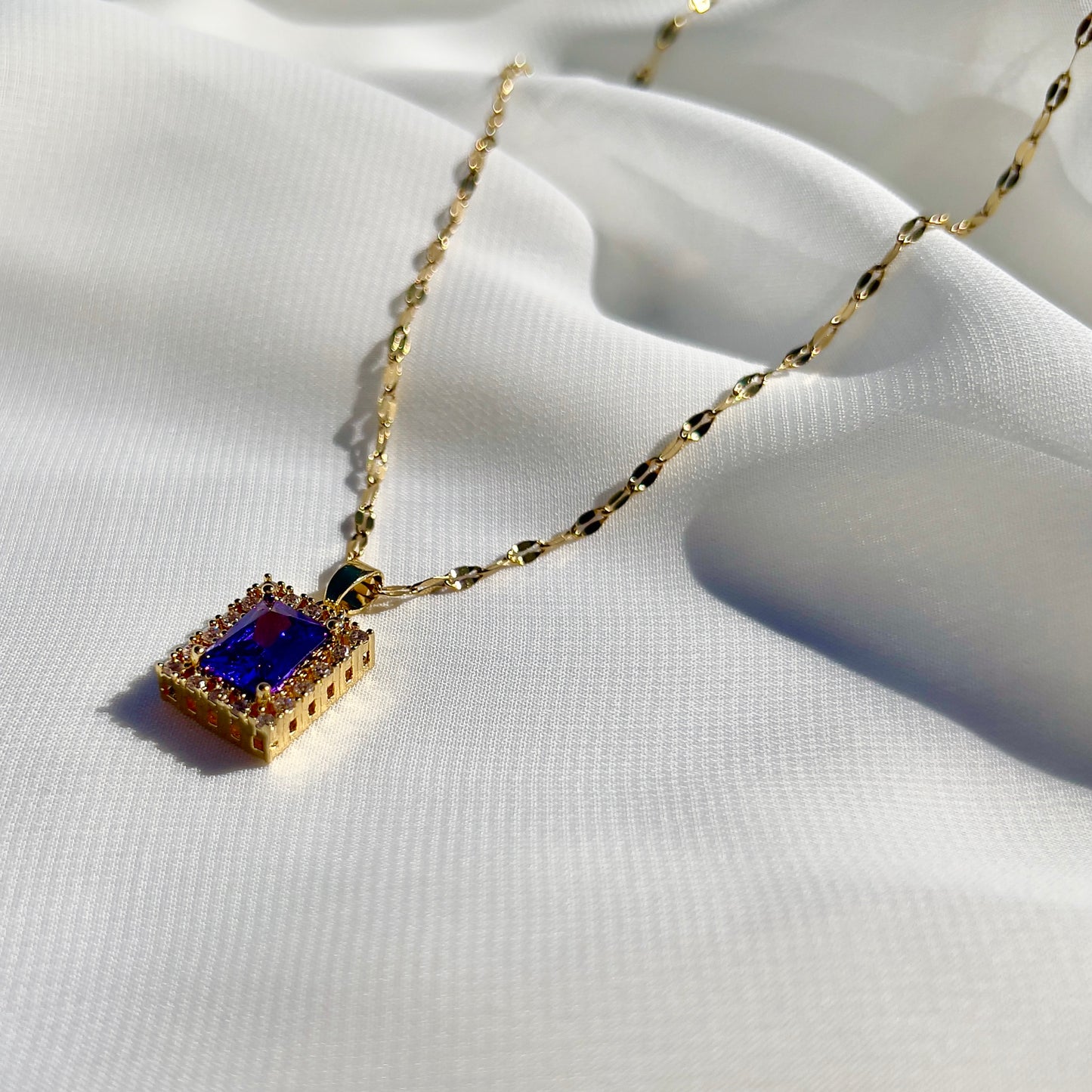 Elegant Violet Cubic Zirconia Necklace