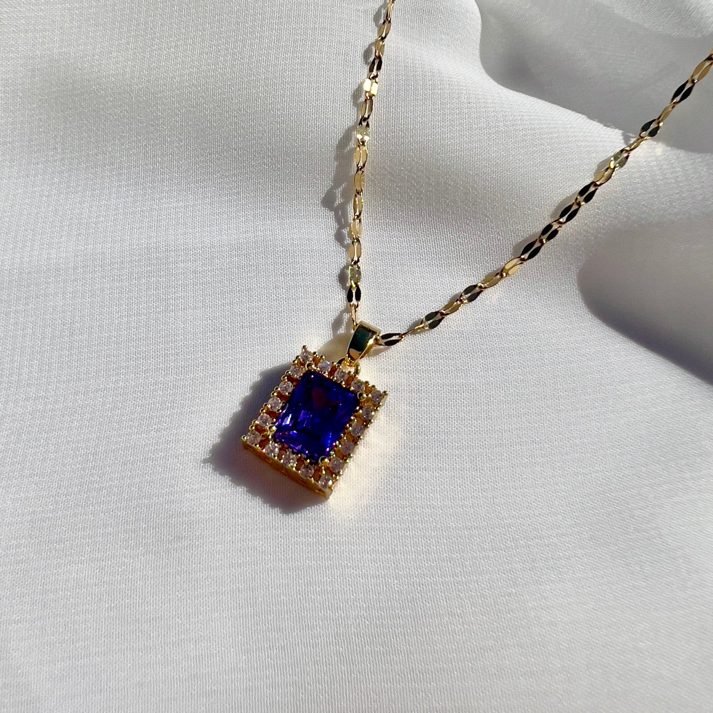 Elegant Violet Cubic Zirconia Necklace