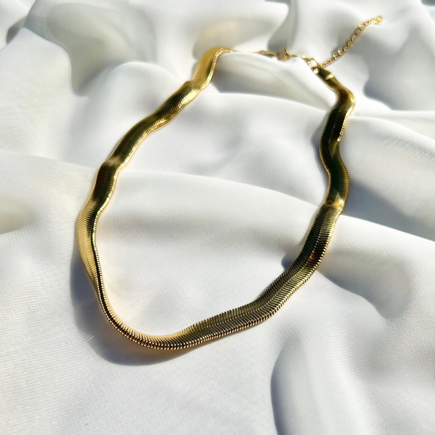 Gold Herringbone Chocker Necklace