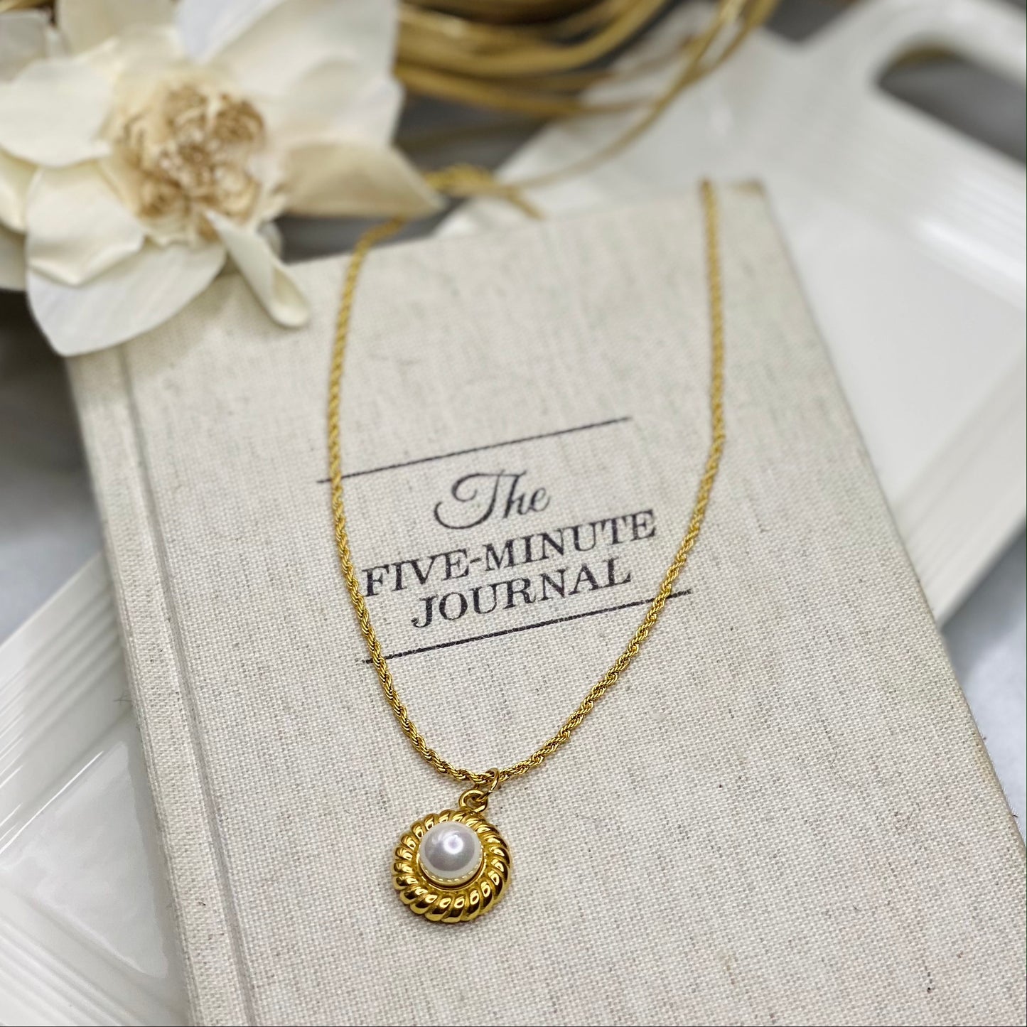 Twisted Croissant Round Pearl Pendant Necklace